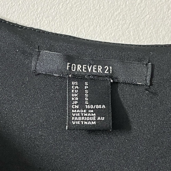 Long flowy summer dress - Picture 2 of 2